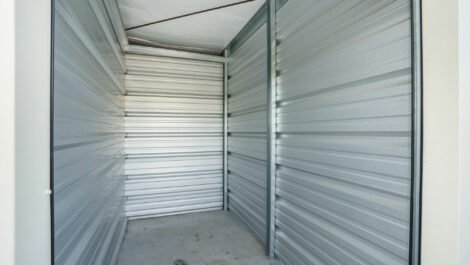 Small drive up self storage in Winchester