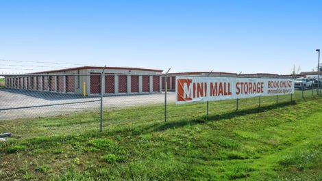 Mini Mall storage in Richmond Ontario