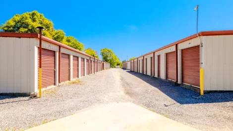 storage units in Trinity, AL