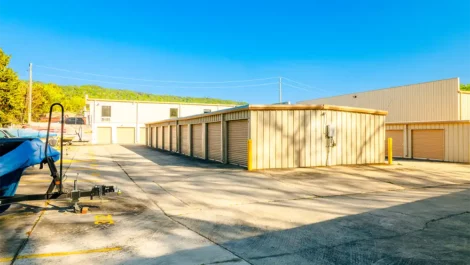 storage facility in Ooltewah